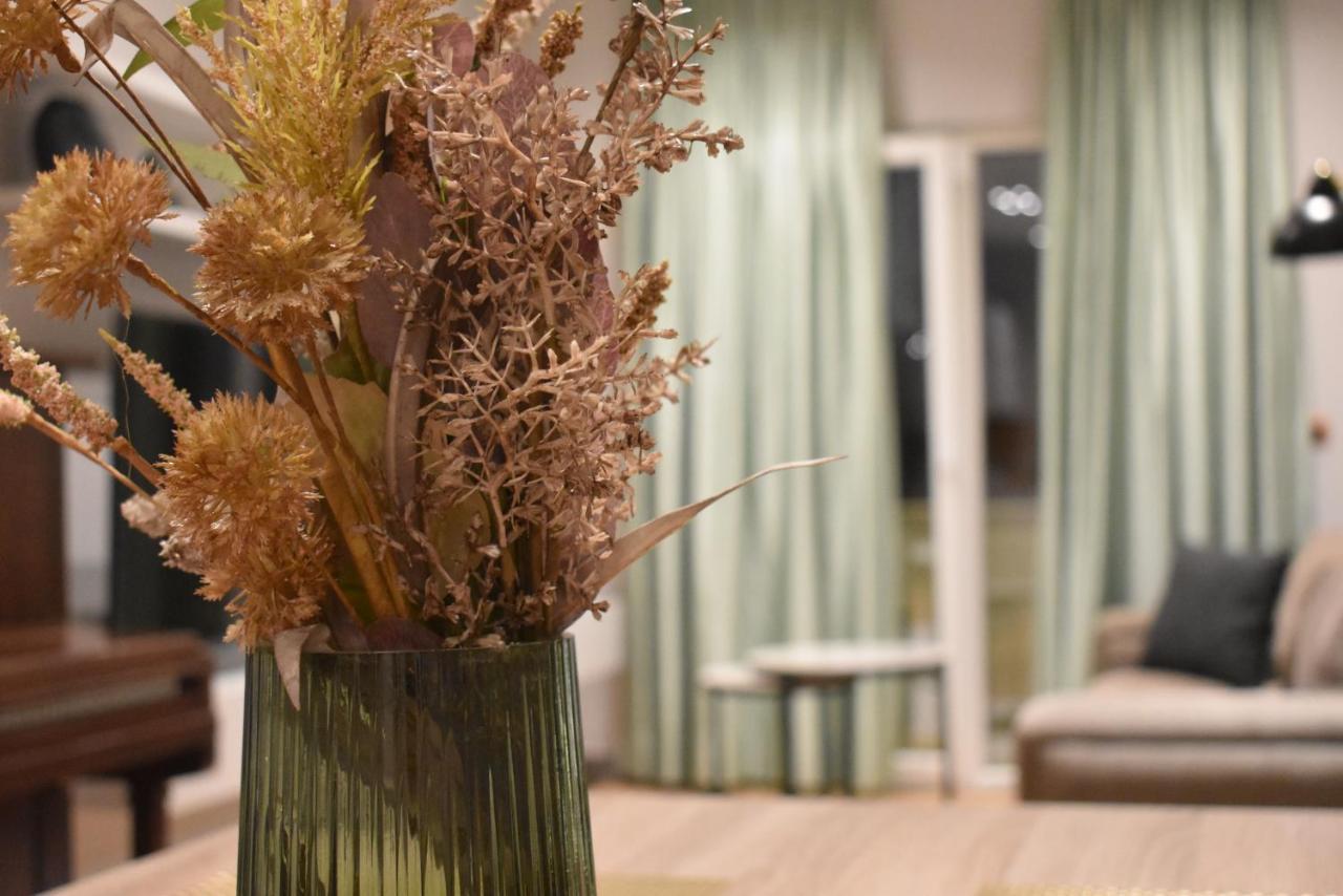 Tam Serviced Apartment Shallvaret Central District 티라나 외부 사진